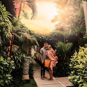 https://villa-de-daun.ubudhotelsnow.com