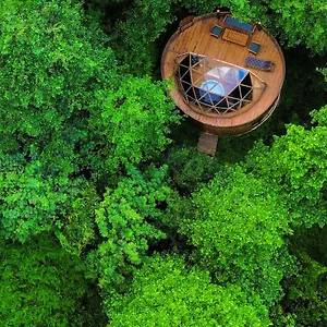 https://glamping-martini-kvariati.batumihotels.net